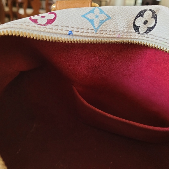 Authentic Louis Vuitton purse - Picture 9 of 11